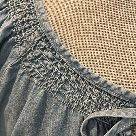 Zac & Rachel Blue Relaxed Flutter Sleeve Blouse - Picture 5 of 7